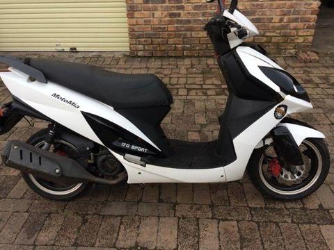 Motomia 170cc Scooter