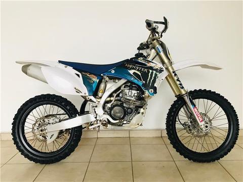 YAMAHA YZ250 F