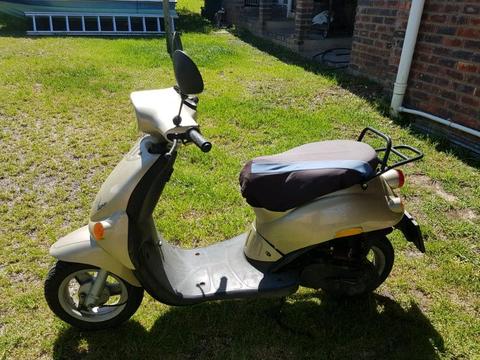 50cc Vespo Scooter