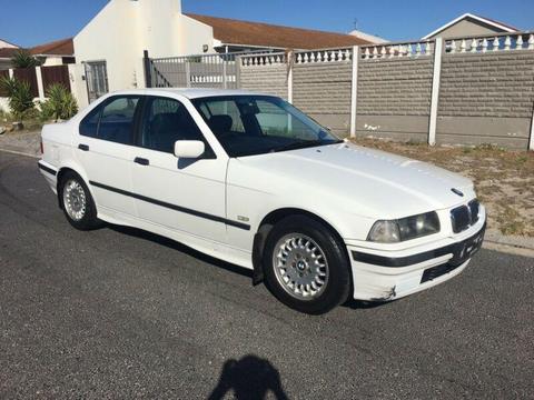 BMW e36 318is 1998 