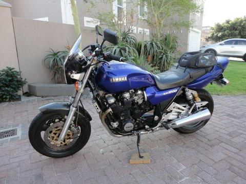 2004 Yamaha XJR 