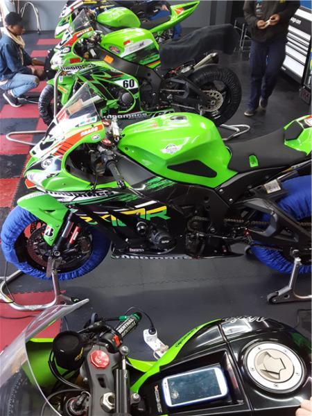 Kawasaki Zx10R Cup bike for Sale @ MADMACS MOTORCYCLES! 