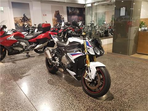 BMW S1000R*017+-R4000pm-DONFORD BMW MOTORRAD CAPE TOWN 
