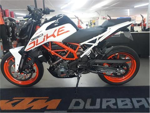 KTM DUKE 390 DEMO 