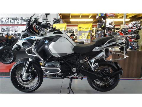 2015 BMW GS Adventure 1200 LC WITH ONLY 5600km, Gear shift assist -- GS BIKE TRADERS 