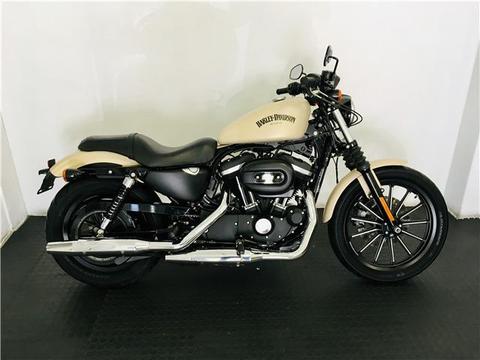 Harley-Davidson Sportster 883 Iron - METALHEADS MOTORCYCLES 