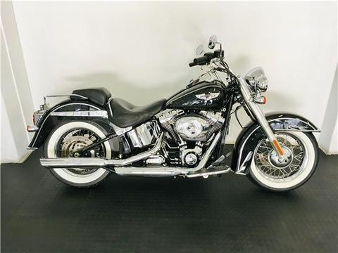 Harley-Davidson Softail Deluxe - METALHEADS MOTORCYCLES 