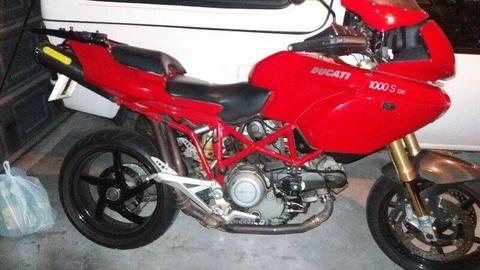Ducati...2005 Model....75600 on the clock...major service was done.Want R55 000.Multistrada S. 