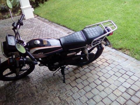 Selling a motorcycle - Motomia. Price is negotiable. 