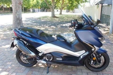2017 Yamaha Tmax DX with extras 